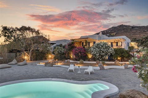 Property building, Patio, Natural landscape, Mountain view, Swimming pool