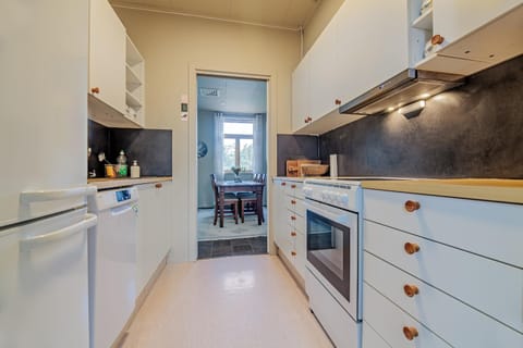 Kitchen or kitchenette, Dining area, dishwasher, oven, stove, kitchen