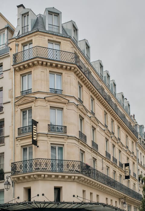 Property building, Day