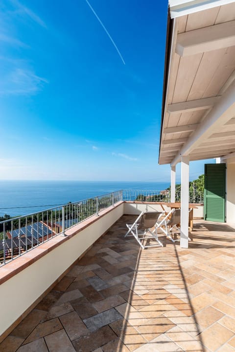 L' Elicriso House in Tuscany