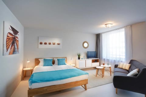 Bed, Living room, Seating area