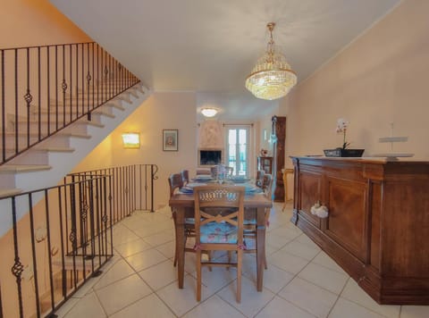 Accogliente & Spaziosa by Host Hero Apartment in Civitanova Marche