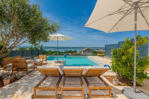 Patio, Day, View (from property/room), Balcony/Terrace, Pool view, Sea view, Swimming pool, sunbed