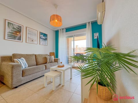 Living room, Seating area, air conditioner