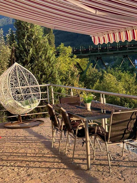 Day, Balcony/Terrace