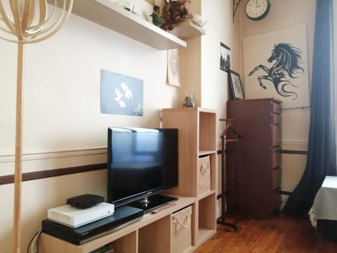 TV and multimedia, Bedroom