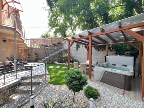 Inner courtyard view