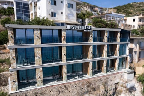 Property building, Day, View (from property/room), Balcony/Terrace