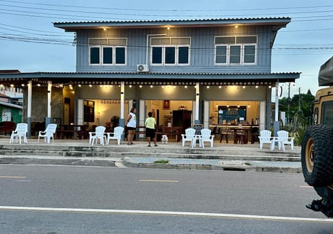 Property building, Restaurant/places to eat, Facade/entrance, Day, Banquet/Function facilities