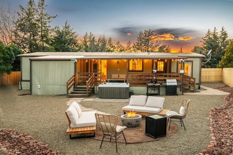 Stunning Javelina Hideaway with Hot Tub and King Bed House in Sedona