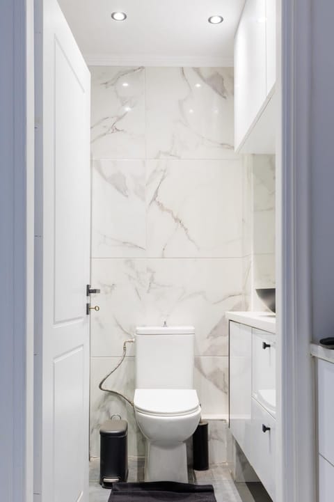 Aiolos luxury apartment under acropolis in plaka Apartment in Plaka