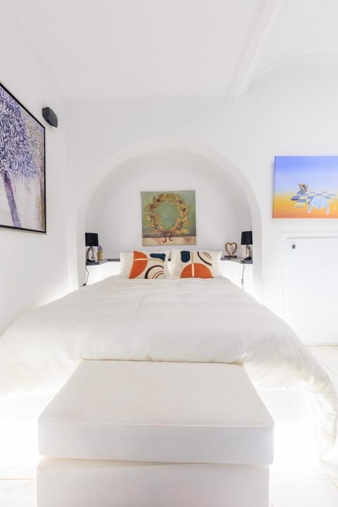 Aiolos luxury apartment under acropolis in plaka Apartment in Plaka