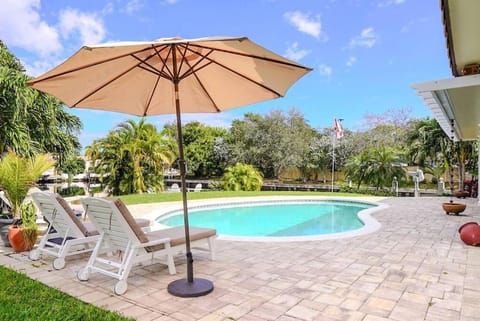 Island Breezes House in Pompano Beach