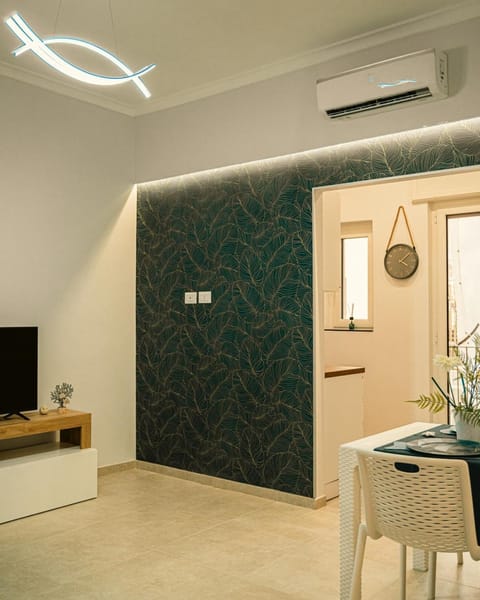TV and multimedia, air conditioner