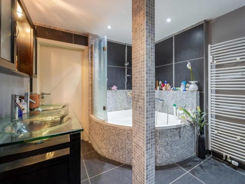 Shower, Bathroom, Bath