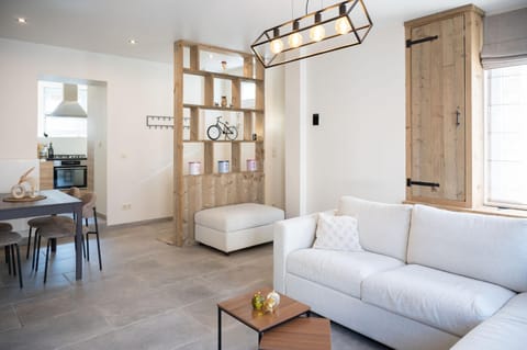 Facade/entrance, Living room, Seating area, Dining area