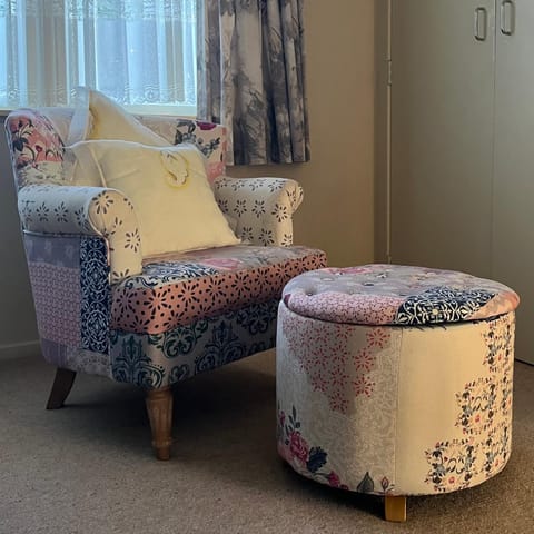 Peaceful Green Bay Charmer House in Auckland