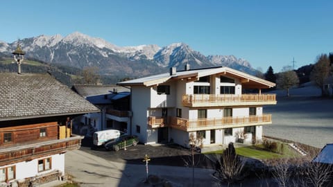 Property building, Day, Mountain view