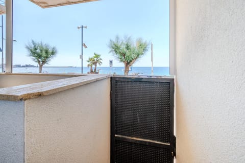View (from property/room), Balcony/Terrace, Sea view