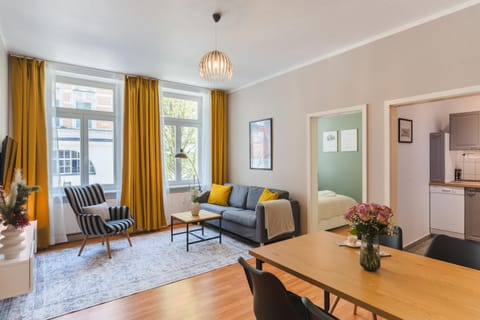 Living room, Photo of the whole room, Dining area
