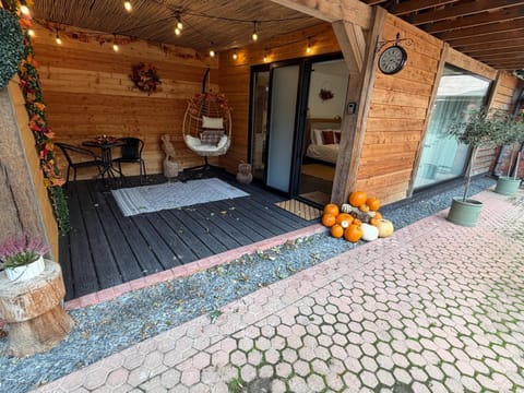 Luxury Courtyard Studio in Llangollen House in Llangollen