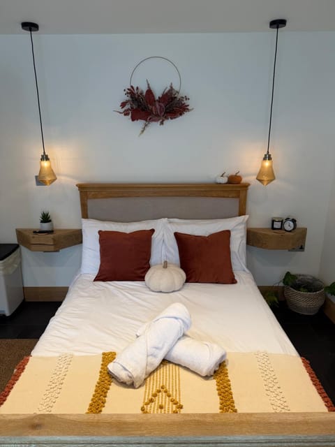 Luxury Courtyard Studio in Llangollen House in Llangollen