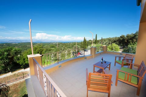Natural landscape, View (from property/room), Balcony/Terrace, Sea view, Sea view