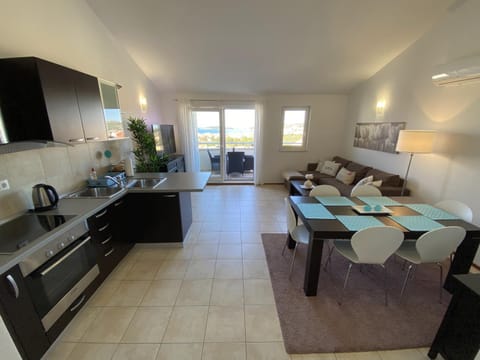 Living room, Dining area, Sea view, kitchen