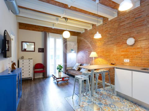 TV and multimedia, Living room, Seating area, Dining area