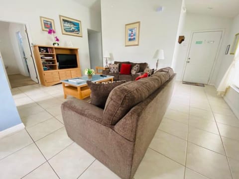 Peter Pan Retreat Villa in Haines City