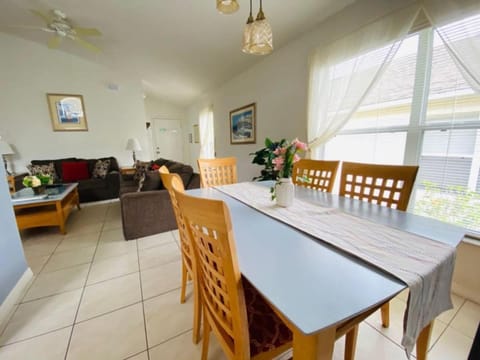 Peter Pan Retreat Villa in Haines City