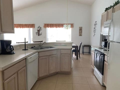 The Poolview Villa at Southern Dunes House in Haines City