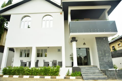 Property building, Street view