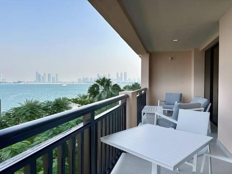 Elegantly Renovated 1BR Apartment at 5 Star Resort Apartment in Dubai