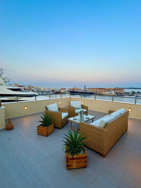 Patio, Balcony/Terrace, Seating area, Dining area, Sea view