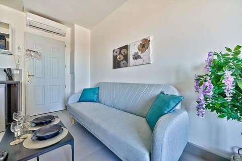 Welcome to Studio Océane Apartment in Île-de-France