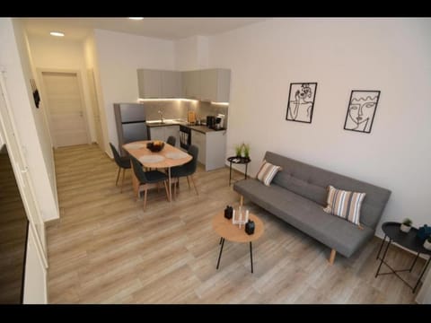 Urban Oasis Apartment in Kavala