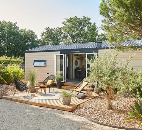 Camping de la Piscine Campground/ 
RV Resort in Ollon