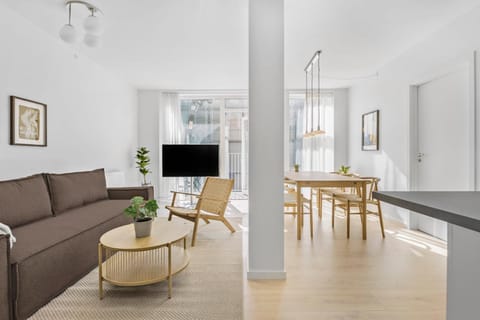 Inner City Grand Suite Apartment in Aarhus