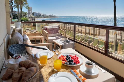Balcony/Terrace, Balcony/Terrace, Beach, Beach, Food