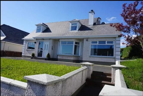 Heatherlea House in Donegal City
