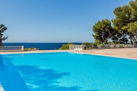 Natural landscape, Pool view, Sea view, Swimming pool