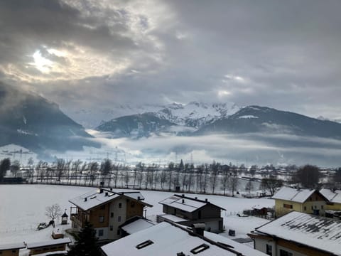 Nearby landmark, Natural landscape, Winter, Mountain view