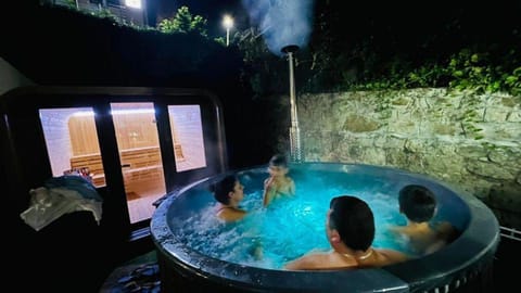 Night, Hot Tub, Pool view, group of guests
