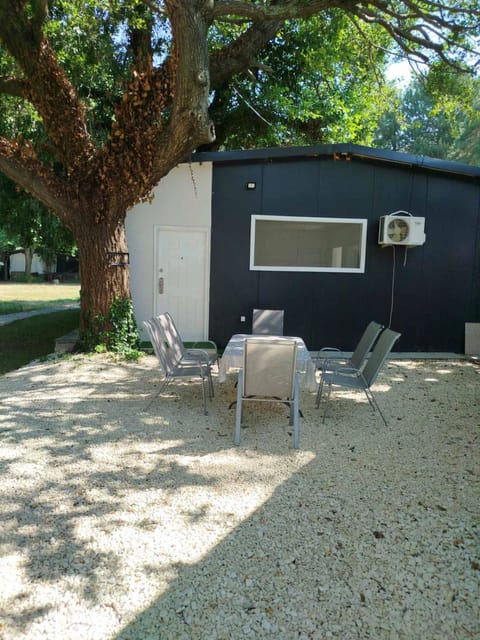 Property building, Day, Garden, Balcony/Terrace, Garden view, sunbed