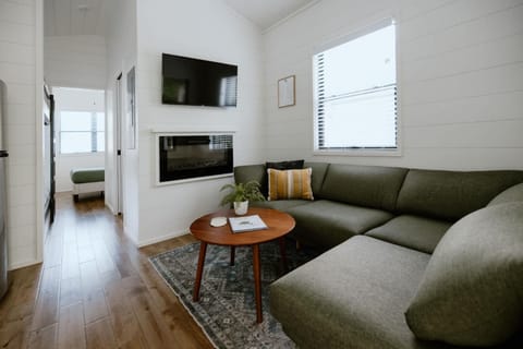 Water View Cabin - Fishing Lake - Groundhog Cabin Cabin in Pittman Center