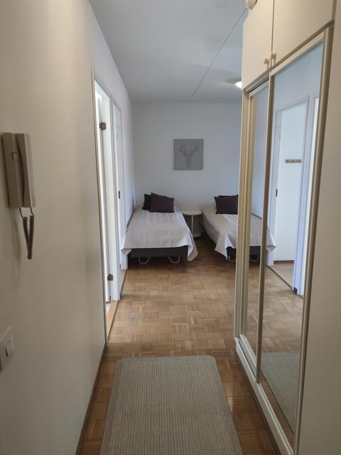 Saunallinen tilava kaksio keskustan ja rautatieaseman tuntumassa Apartment in Finland