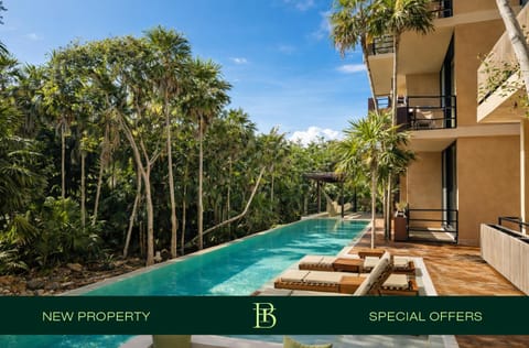 Property building, Off site, Day, Natural landscape, Swimming pool, Swimming pool, sunbed