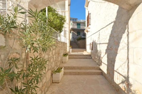 Property building, Day