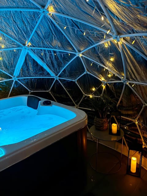 Appartement jacuzzi d'exception - proche Paris Apartment in Drancy